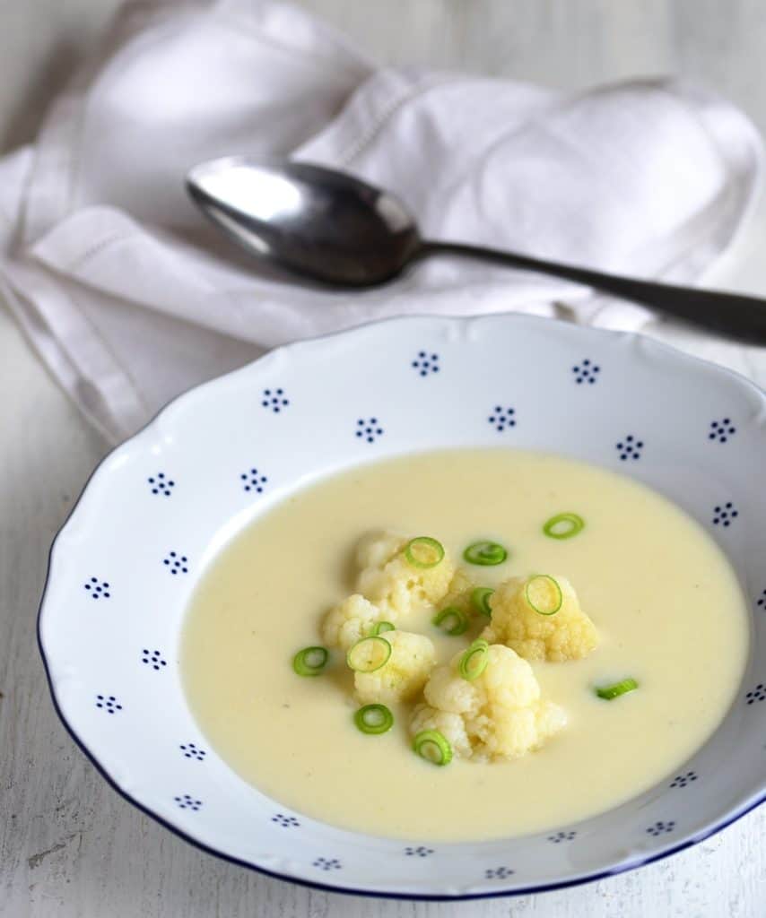 Einfache Blumenkohlsuppe - Culina Bohemica Einfache Blumenkohlsuppe - Culina Bohemica