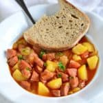 Wurstgulasch mit Kartoffeln