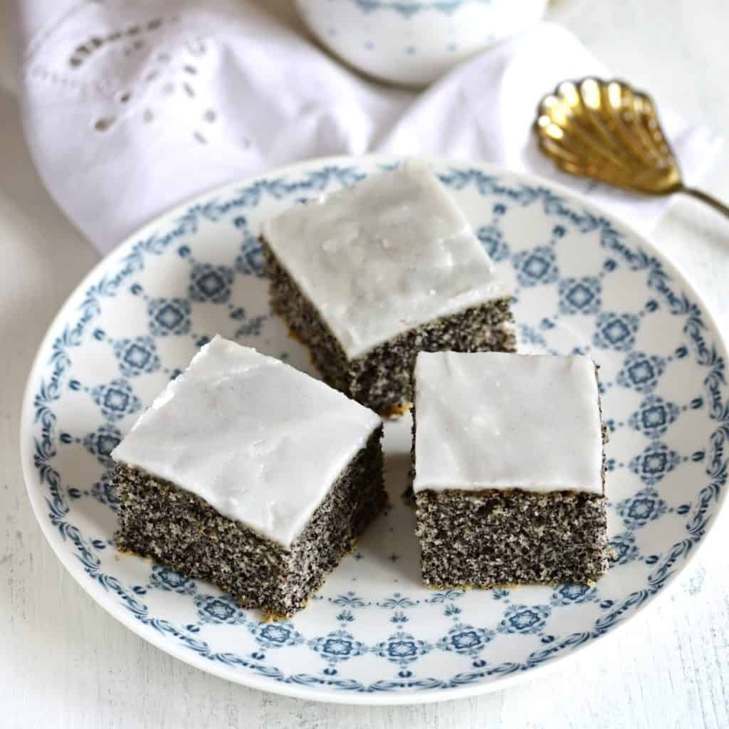 Mohnkuchen mit Zitronenglasur - Culina Bohemica