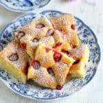 Erdbeer-Biskuitkuchen vo Blech Rezept