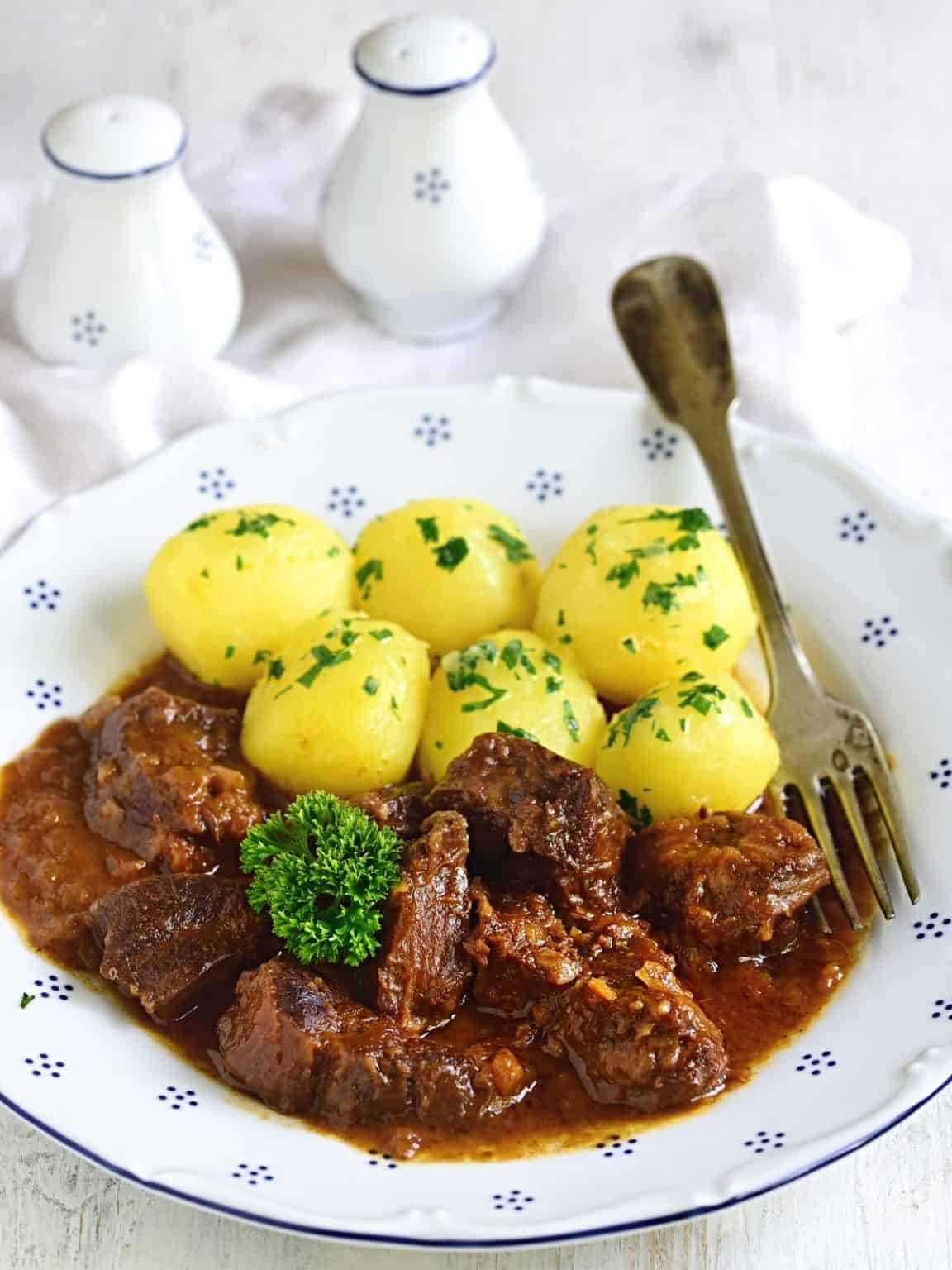 Wiener Saftgulasch - Culina Bohemica
