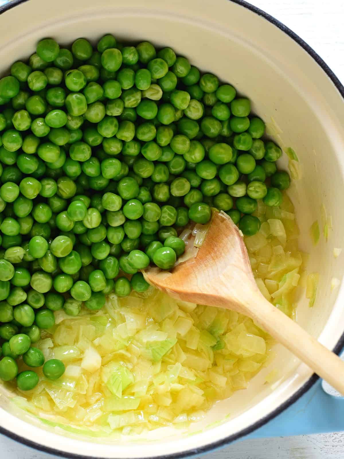 Erbsensuppe zubereitung.